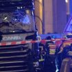 camion-sul-mercatino-di-natale-videoattentato-a-berlino-almeno-9-morti_41e03796-c62a-11e6-bf35-e510cc629dc1_998_397_big_story_detail