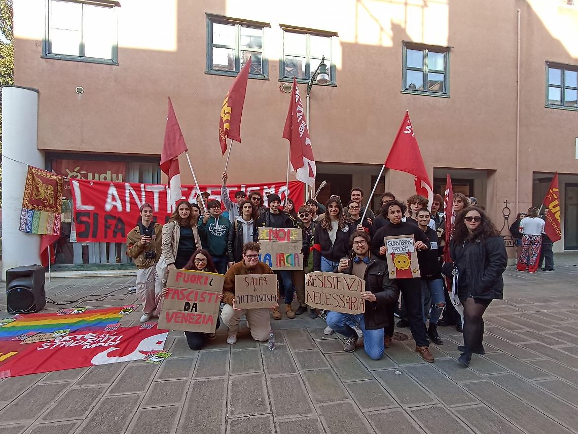 WhatsApp_Image_2025-03-08_at_16.40.30-1741452455227.jpeg–venezia__gli_studenti_e_la_societa_civile_alzano_la_voce_contro_le_aggressioni_fasciste