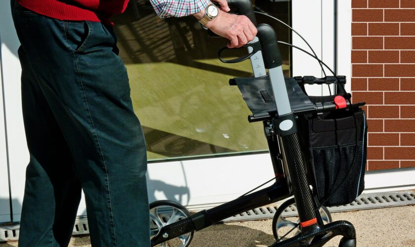 rollator-2298056_1920